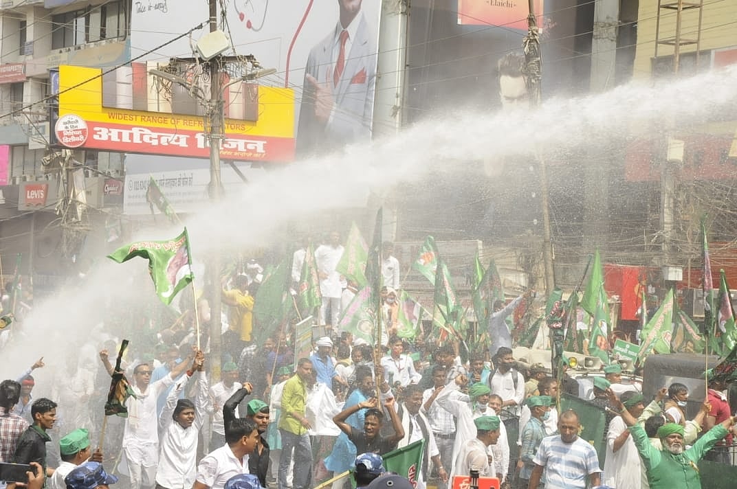 Lalu-Rabri flays Nitish for Vidhan Sabha gherao violence
