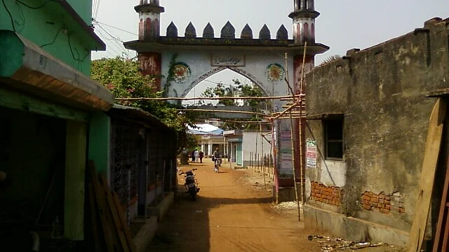 West Bengal polls: Notes from Furfura Sharif and village by-lanes