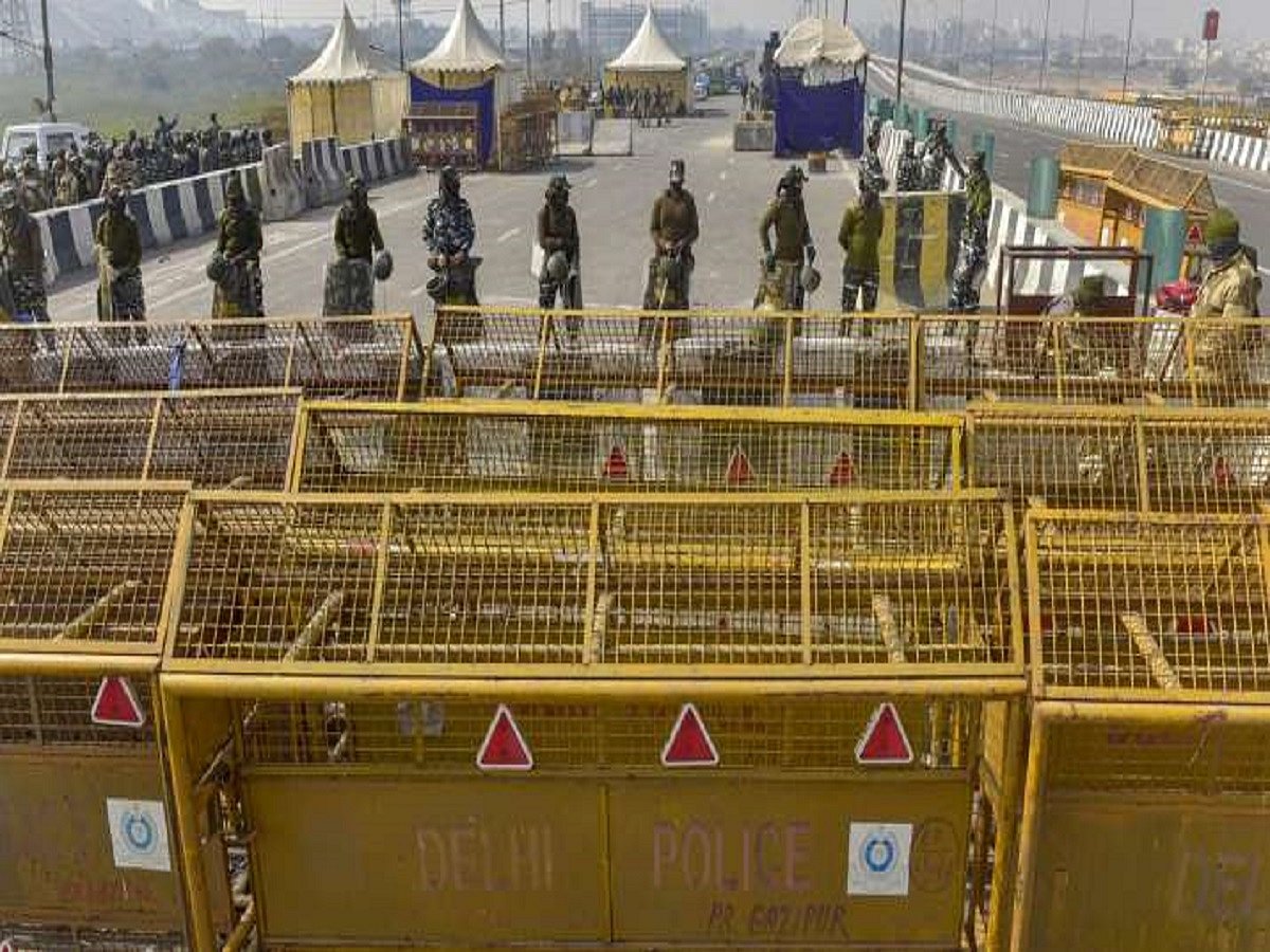 One side of Ghazipur border opens for traffic