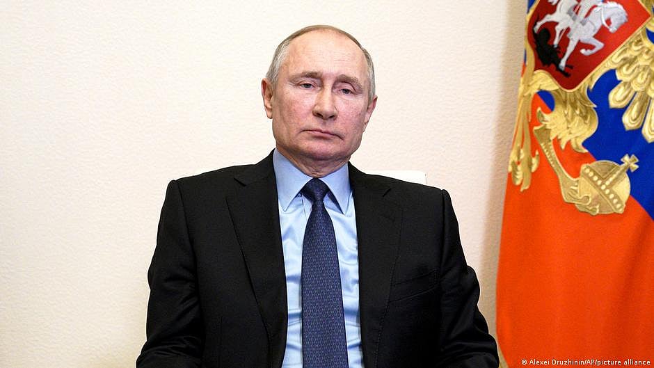 Putin tries to claim Mariupol win but won't storm holdout