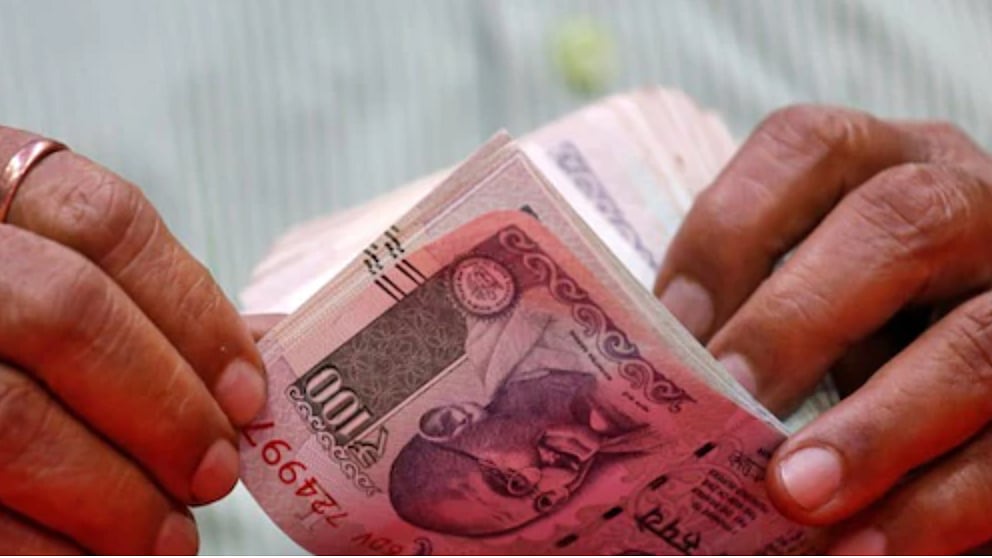 Govt cites oversight; withdraws cut in rate on small savings schemes