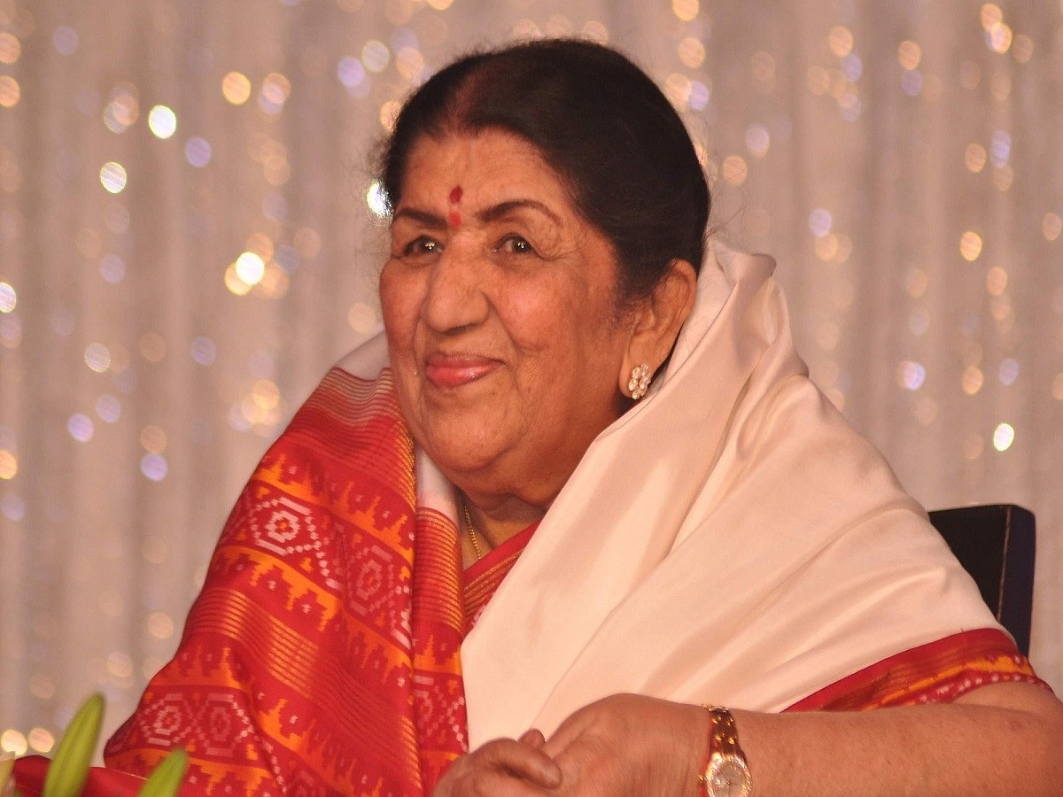 Lata Mangeshkar not doing well, put back on ventilator: Doctor