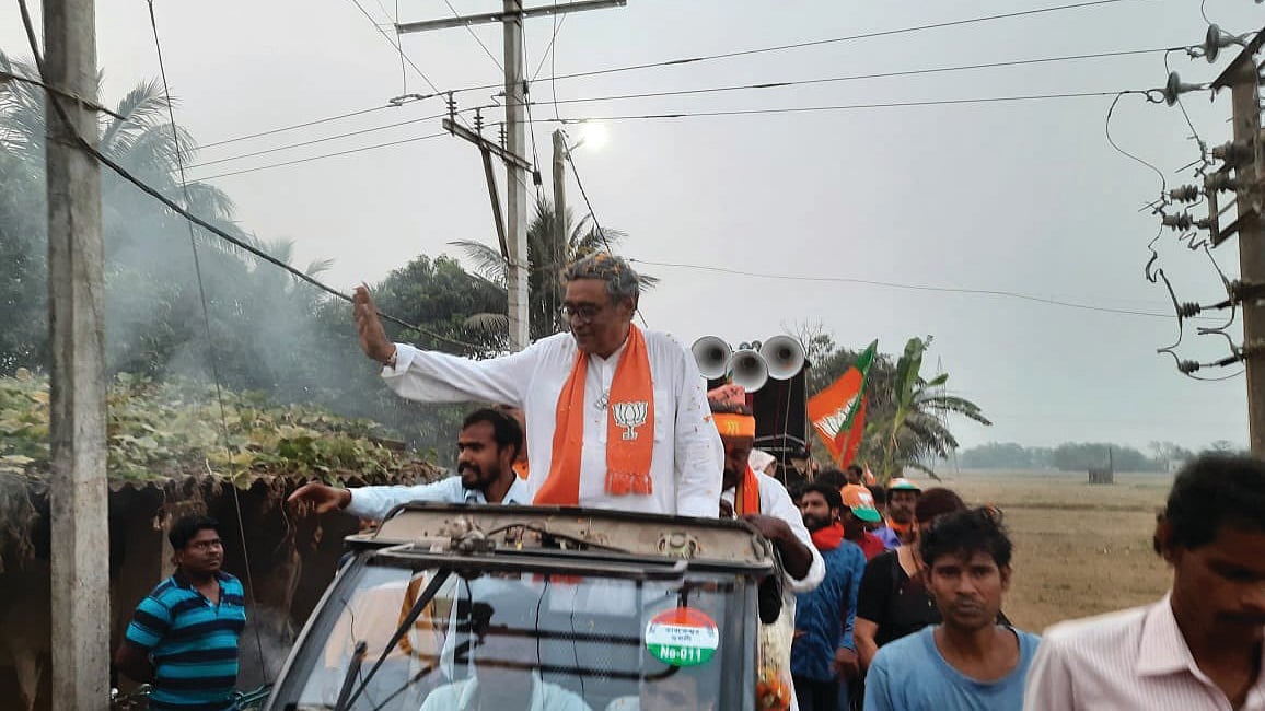 Bengal Poll Notes: Too close to call