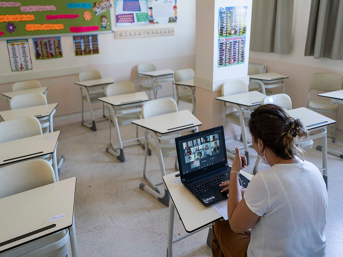 54% of Indian students comfortable with online learning: Survey