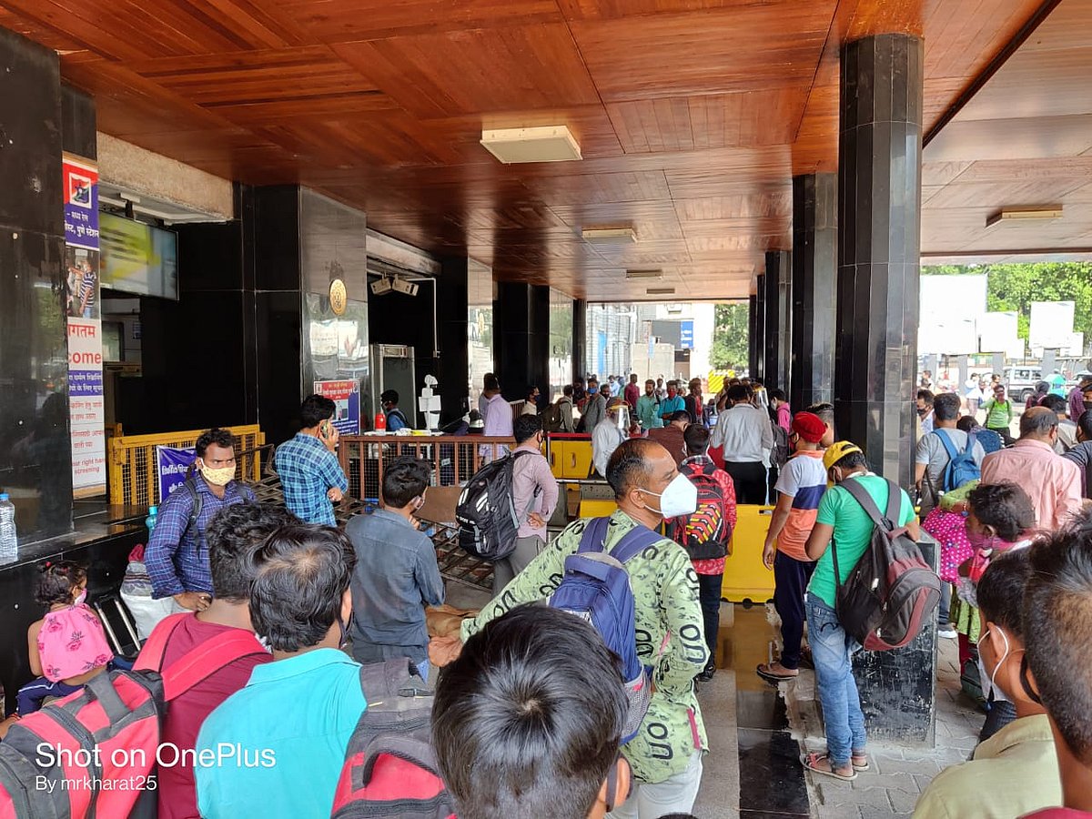 Fearing last year’s lockdown experience, migrant workers across India begin to leave for home       