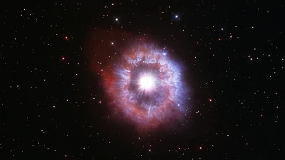 Hubble images show giant star on edge of destruction