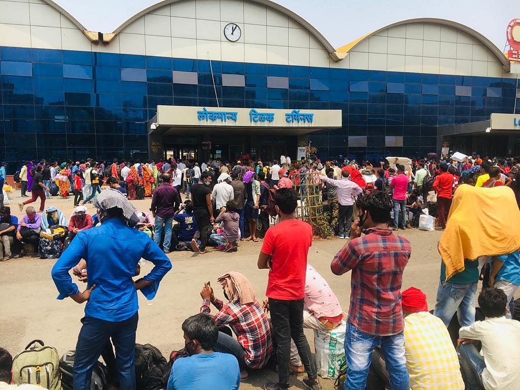 Fearing last year’s lockdown experience, migrant workers across India begin to leave for home       