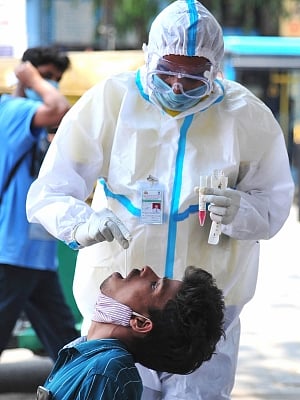Uttar Pradesh: 30 per cent health workers in Lucknow are COVID positive