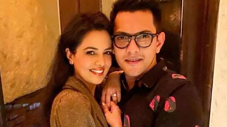 Aditya Narayan with wife Shweta