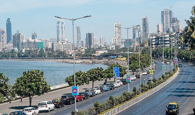 Maharashtra opts for weekend lockdown, stringent Covid norms as cases soar