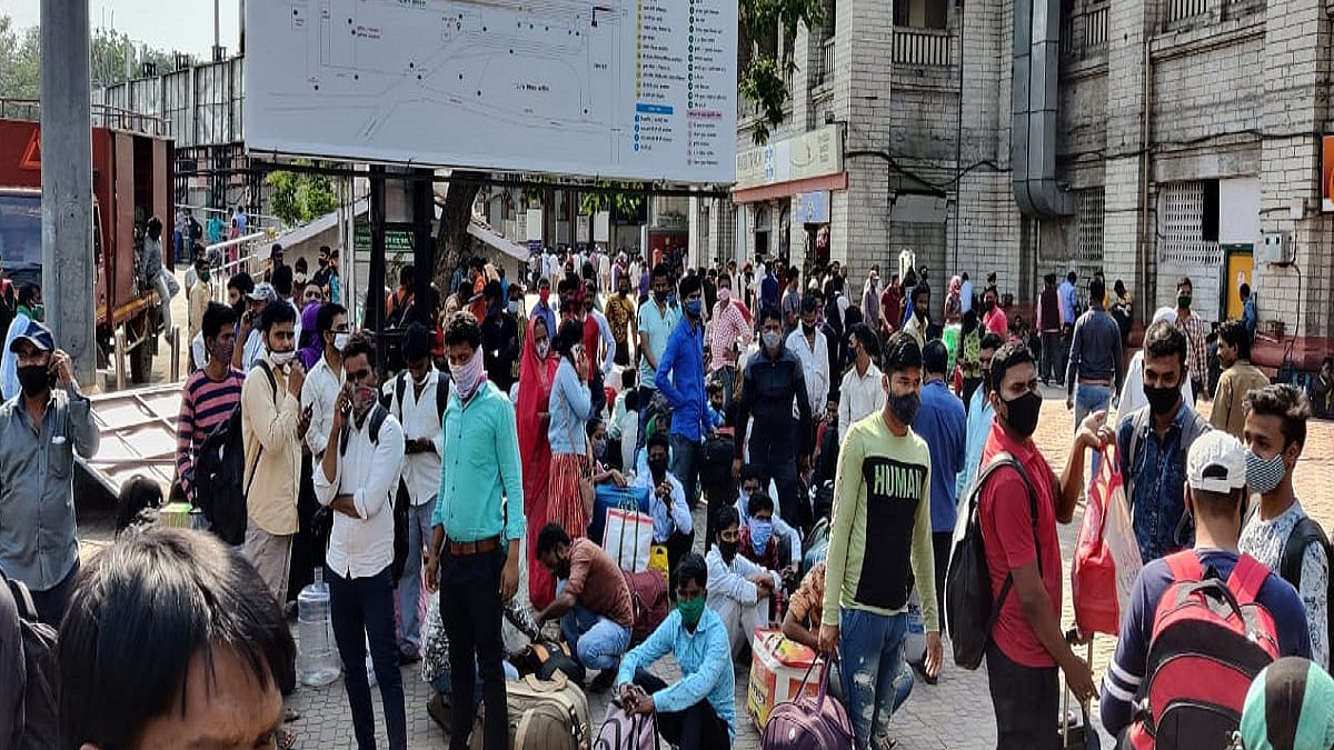 Fearing last year’s lockdown experience, migrant workers across India begin to leave for home       