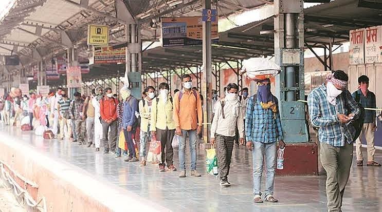 Fearing last year’s lockdown experience, migrant workers across India begin to leave for home       