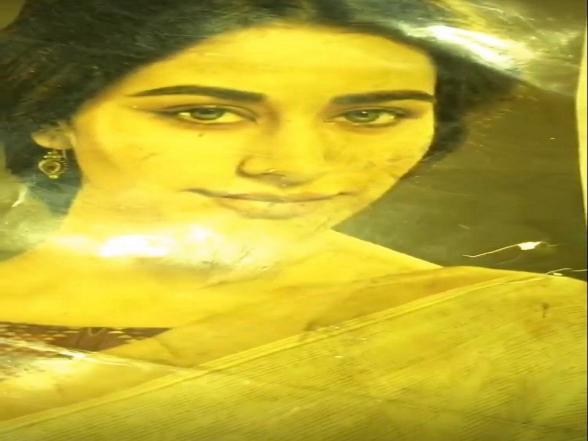 Actress Warina Hussain makes a cameo appearance in AR Rahman’s '99 songs'  