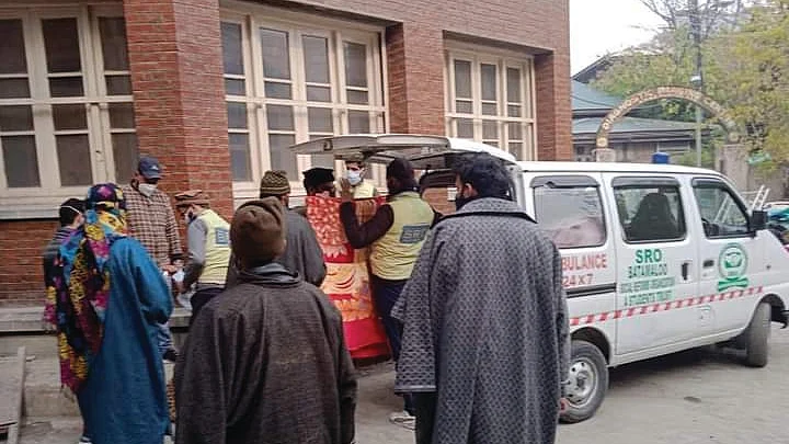 Kashmir pays for hosting tourists in the valley
