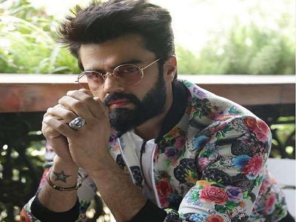 Maniesh Paul's witty reminder that people should stay indoors amidst Tauktae