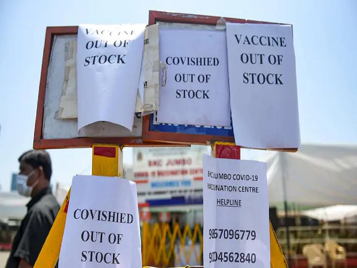 Pro-corporate vaccine policy will further facilitate hoarding, black marketing, allege Central Trade Unions 