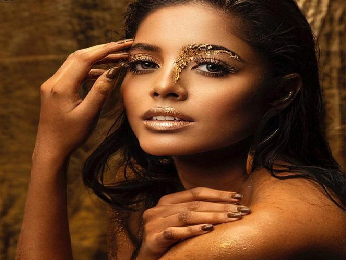Zainab Shaikh plays lead in the series 'India's Most Sansanikhez Kisse Case File 03' hosted by Ronit Roy