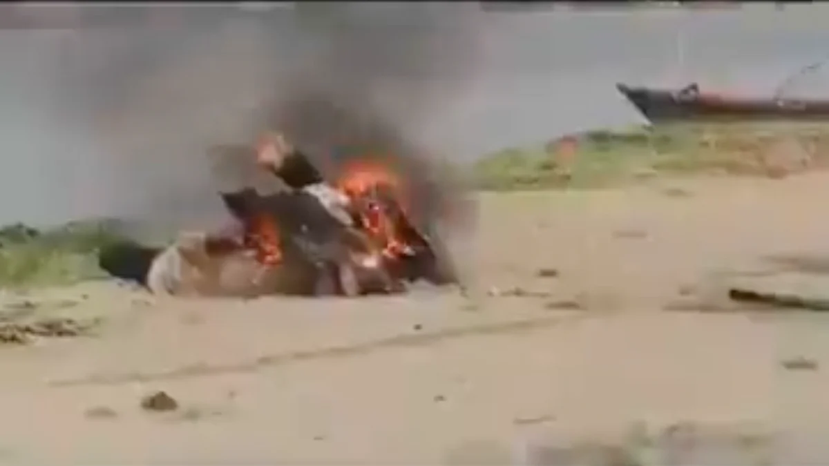 WATCH: Bodies being burnt with tyres and petrol in Uttar Pradesh’s Ballia, action ordered
