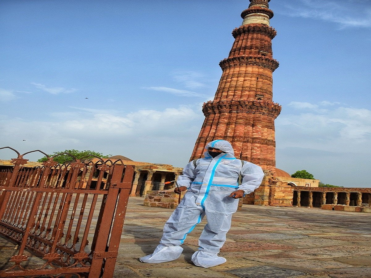 Qutub Minar, Red Fort reopen for public
