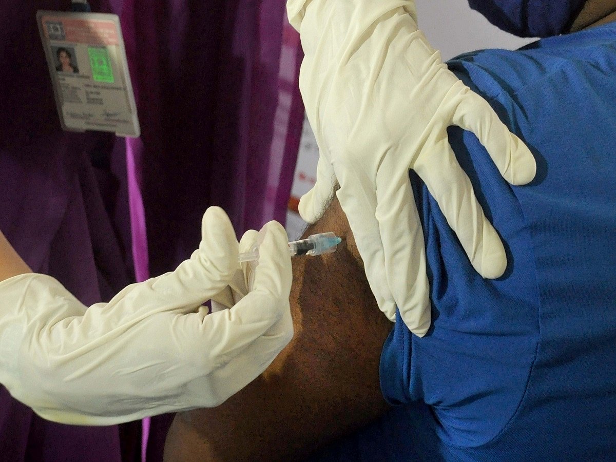 Shopkeepers, staff get vax before CP market reopens on Monday