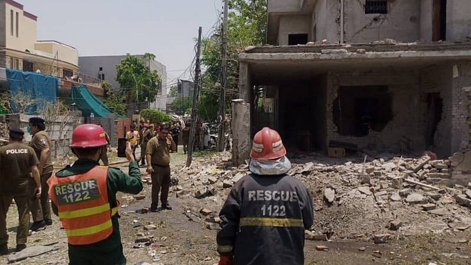 Two dead, 17 injured in Lahore blast