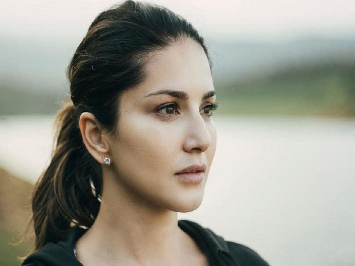 Sunny Leone is in the mood to reflect on change