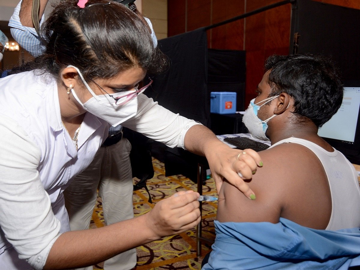 Man given double dose of vaccine in UP, probe ordered