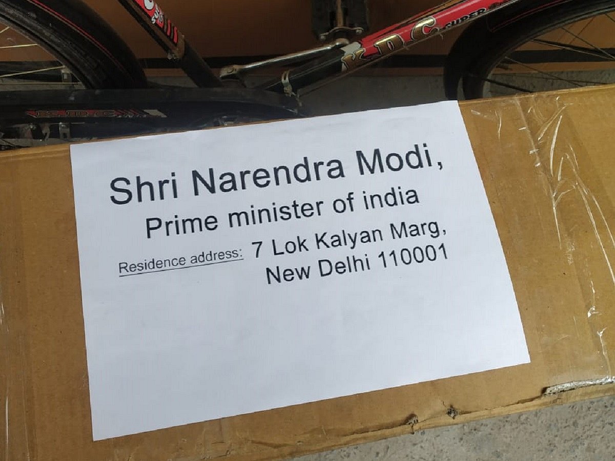 YC sends mirror and bicycle to PM, Amit Shah, Pradhan and Irani to protest against fuel prices