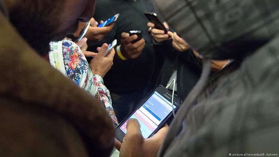 India's electronics sector exports cross Rs 1,85,000 cr, mobiles alone surpass Rs 90K cr