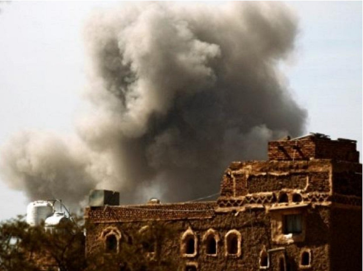 US airstrikes target Iran-backed militias in Syria, Iraq