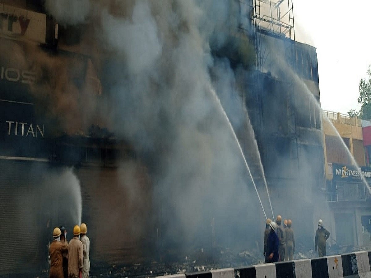 Fire breaks out in Delhi's Hari Nagar, 22 rescued
