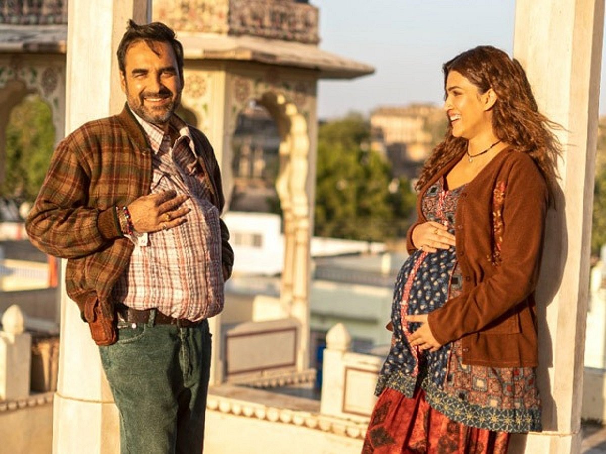 Pankaj Tripathi speaks on the joys of working with birthday girl Kriti Sanon in 'Mimi'
