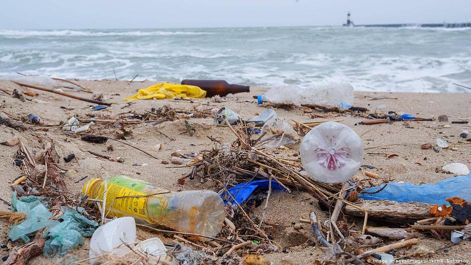 Single-use plastic items banned from July 1, 2022; Centre notifies amended rules