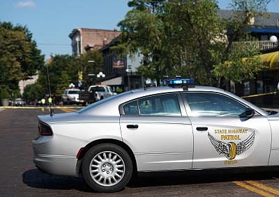 2 people dead, 3 injured in US city shooting