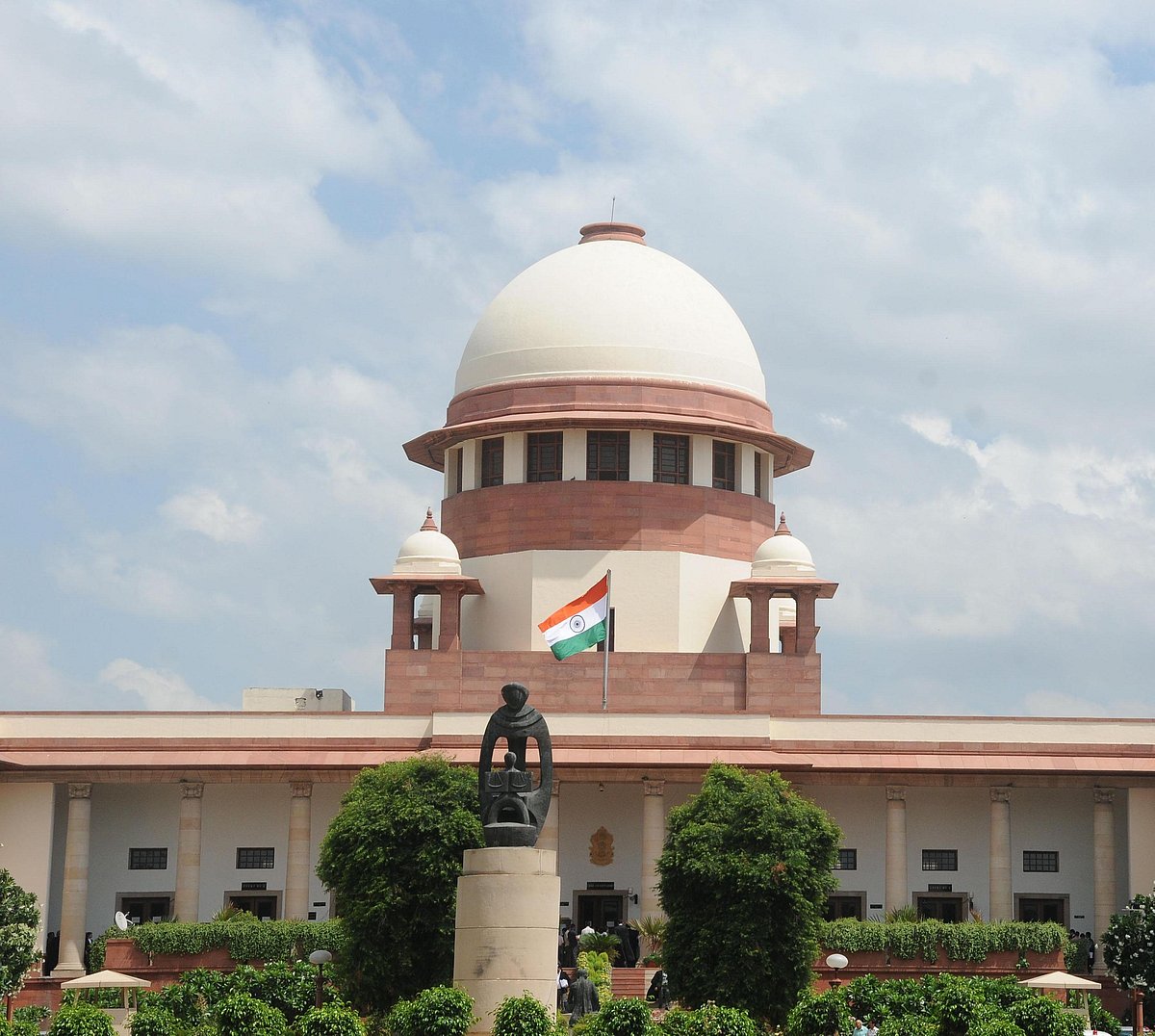 'Can't assert right on land', SC on SCBA plea for land allotment for lawyers' chambers