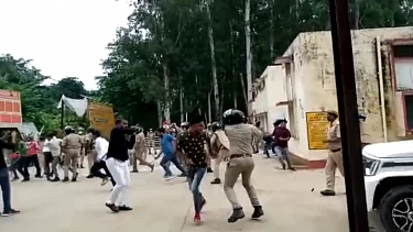 Widespread violence in UP on nomination filing day for Block polls