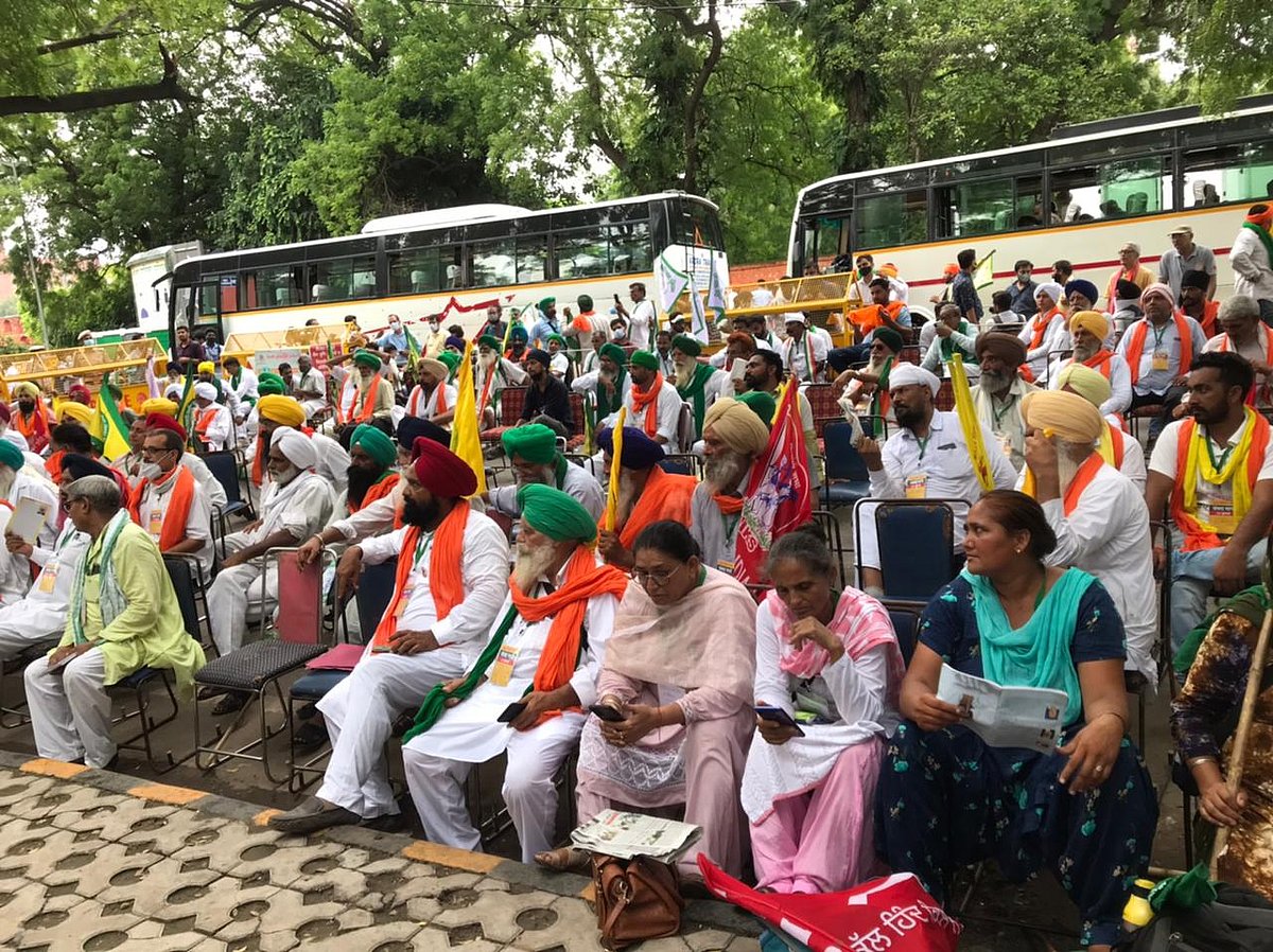 Women farmers at the Kisan Sansad
