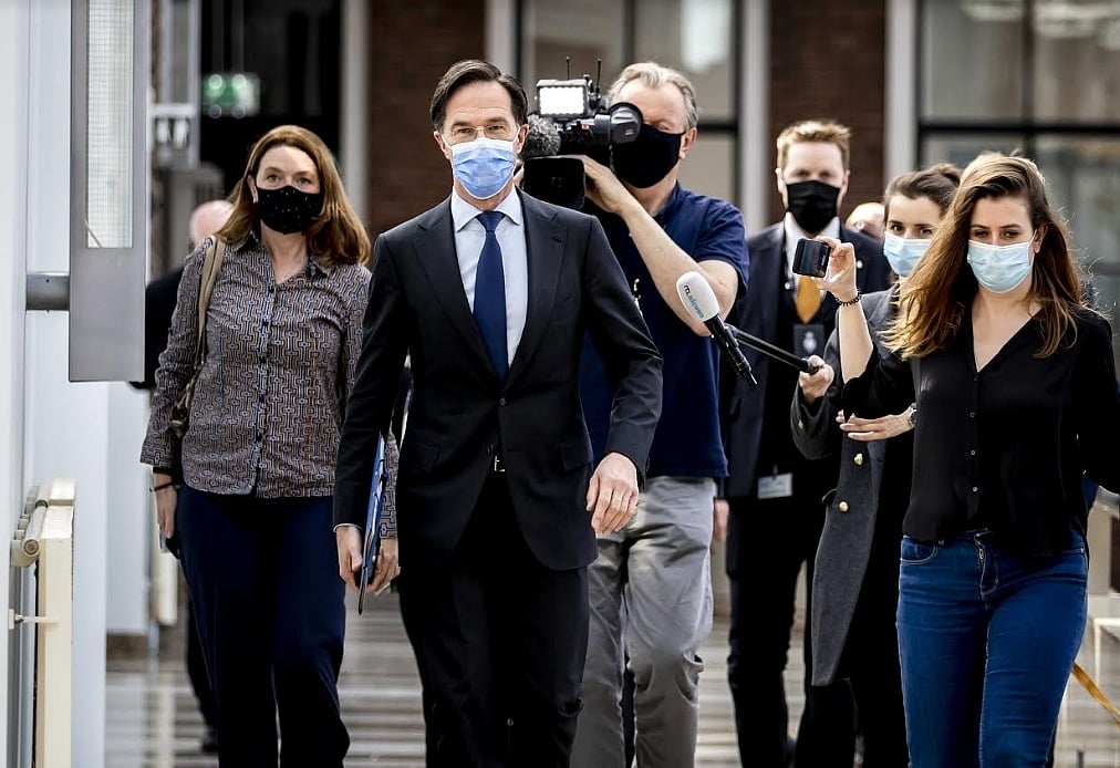 Dutch PM apologises for relaxing measures too soon
