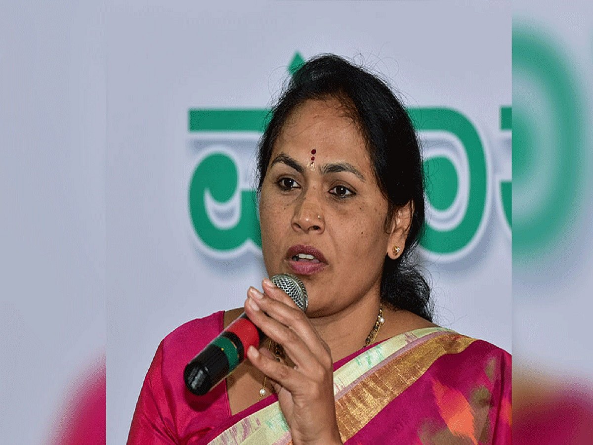 Hours before swearing in, Karandlaje deletes her Twitter timeline