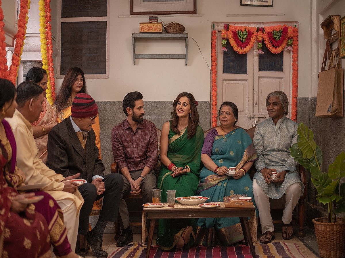 Still from Haseen Dillruba