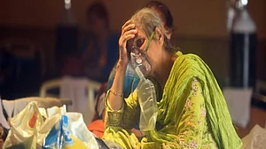 Court pulls up police for 'casual' reply on plea for FIR against Delhi hospital for death of COVID patients
