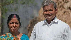 Lal Bihari 'Mritak' with his wife.