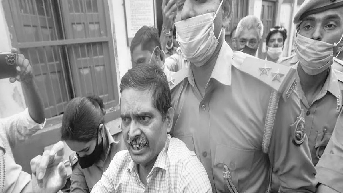 Amitabh Thakur (Photo Courtesy: Twitter/@barandbench)