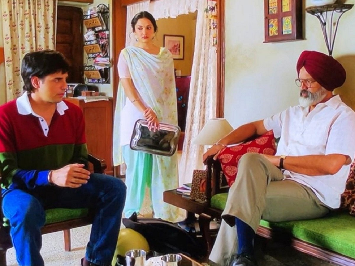 Bijay Anand is drawing praises for his role as Kiara Advani's father in 'Shershaah'