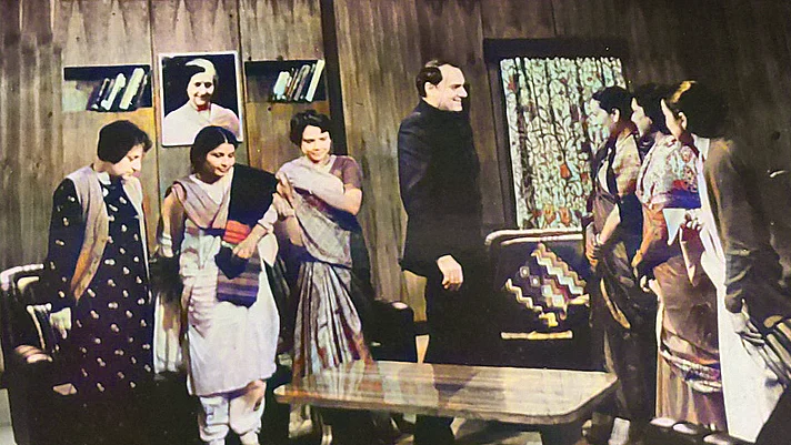 'India Model' that Rajiv Gandhi promoted focused on IT and telecom with a rural focus