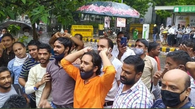 Communal hatred spouted right at Jantar Mantar but govt remains quiet