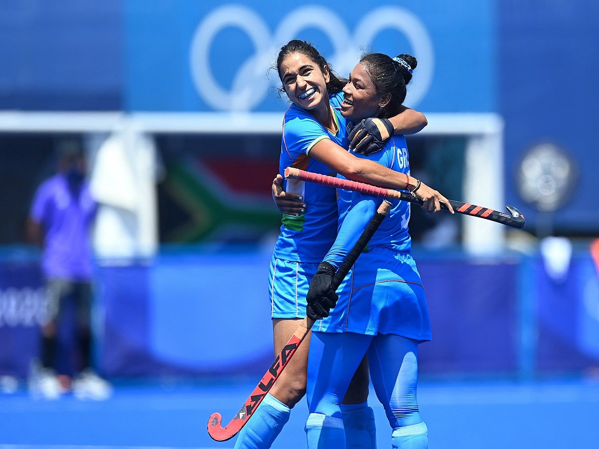 Olympic Games and even beauty pageants are losing TV viewership, but why ?