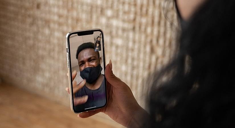98% of India believes a virtual romance is incomparable to real one