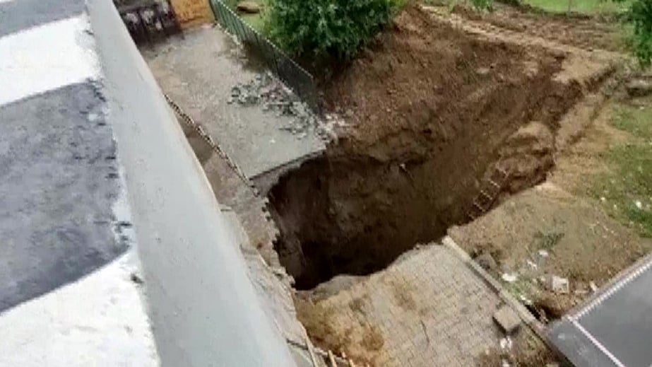 Portion of IFFCO Chowk flyover that collapsed