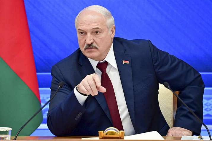 Belarus closes journalist organisation, continuing crackdown